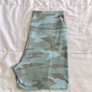 Aerie shorty bike shorts